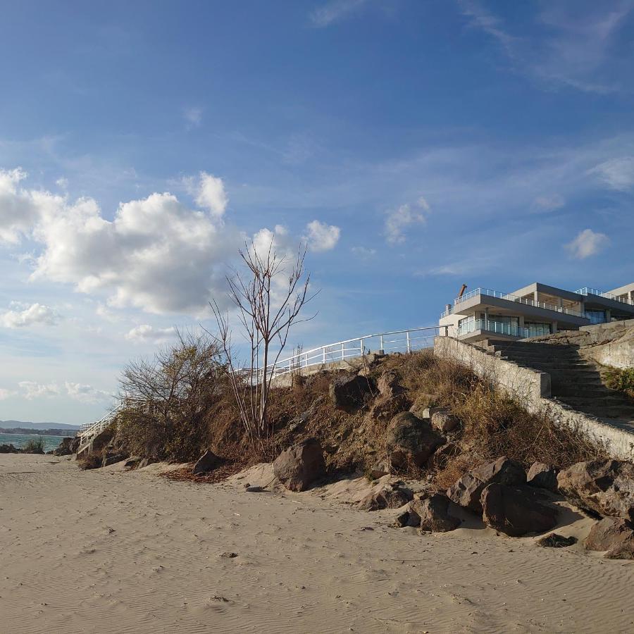 Helios 350M From The Beach Sveti Vlas Exterior photo